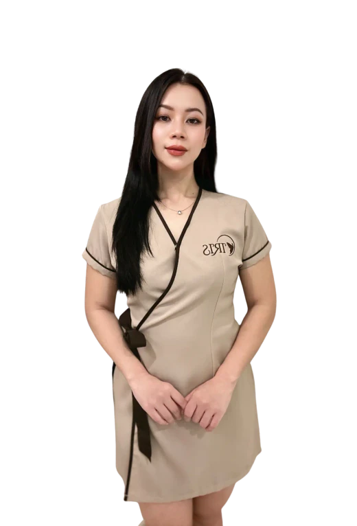 Lia, Iris therapist, Oil & Coconut